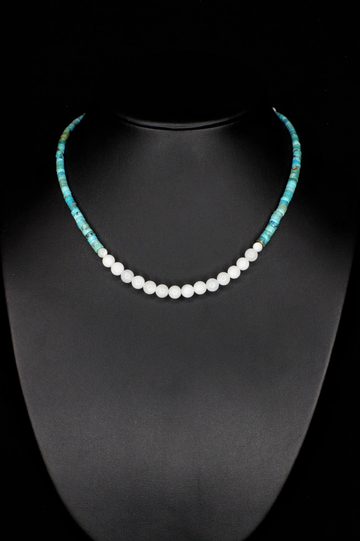 Glittering World Choker