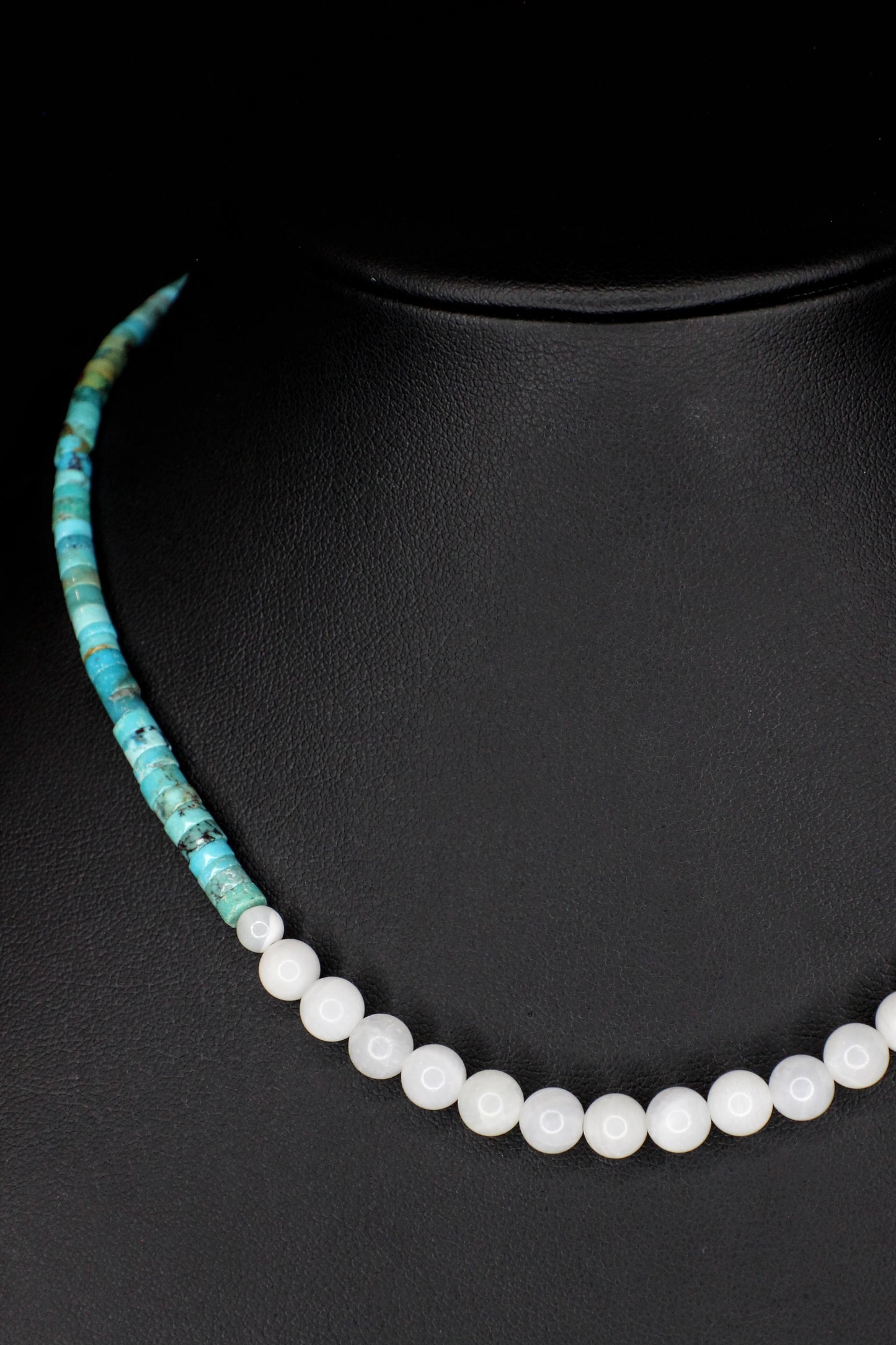 Glittering World Choker